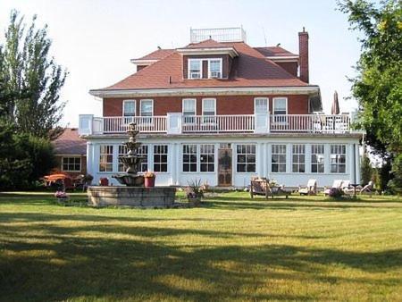Wakamow Heights Bed And Breakfast Moose Jaw Dış mekan fotoğraf