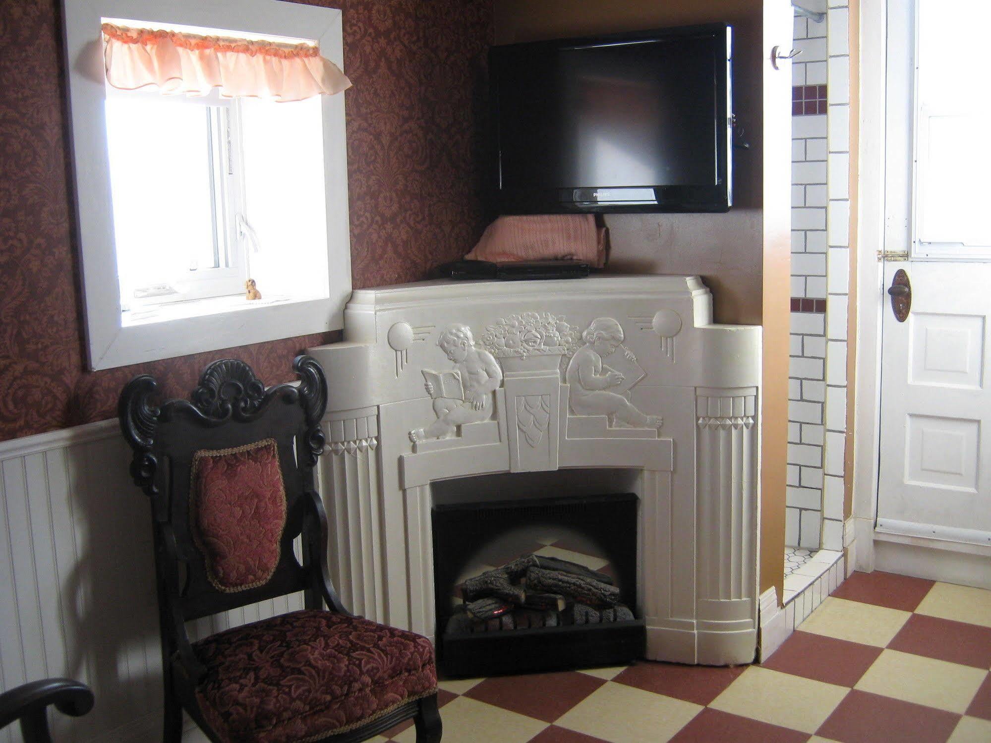 Wakamow Heights Bed And Breakfast Moose Jaw Dış mekan fotoğraf