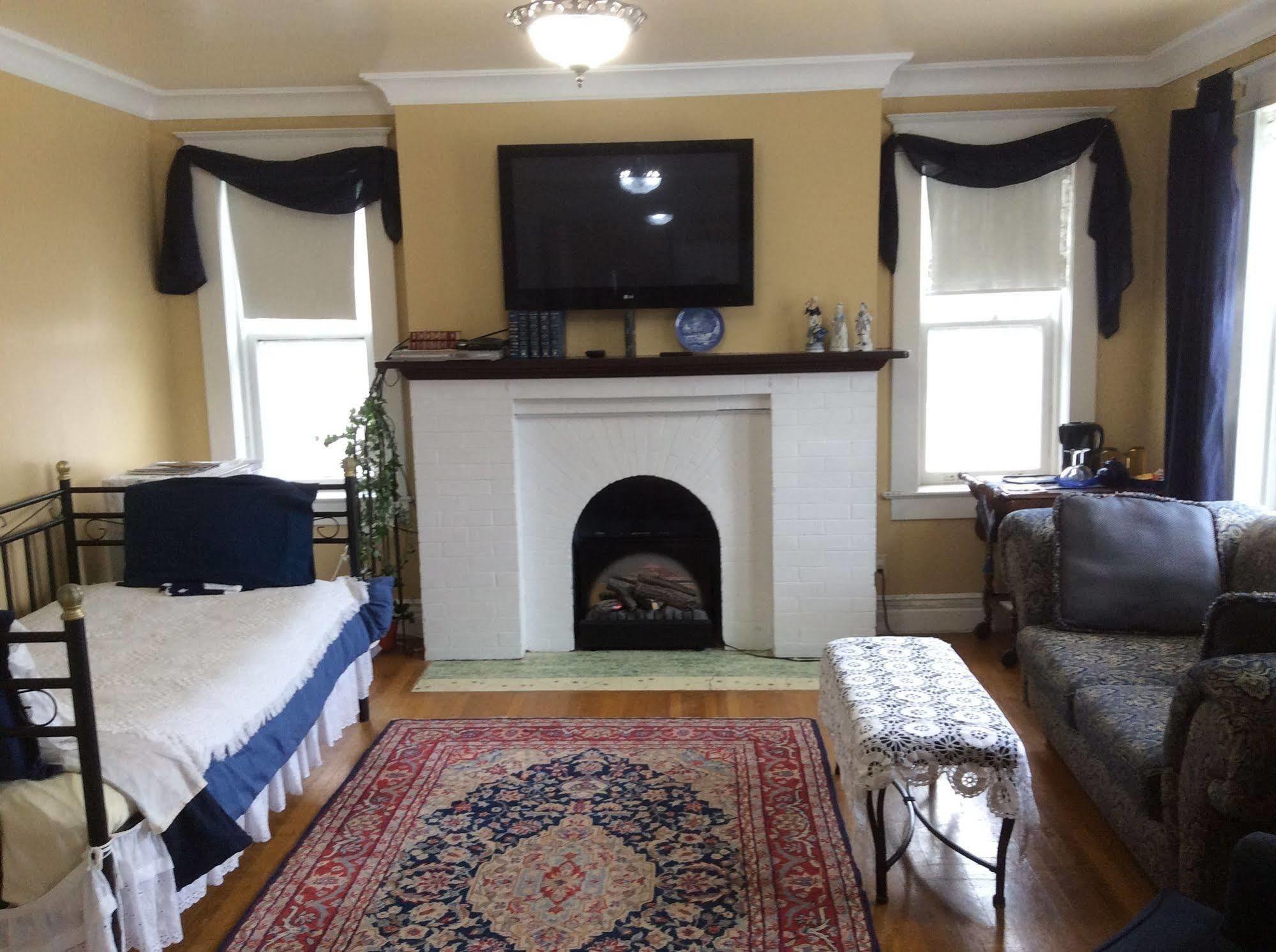 Wakamow Heights Bed And Breakfast Moose Jaw Dış mekan fotoğraf